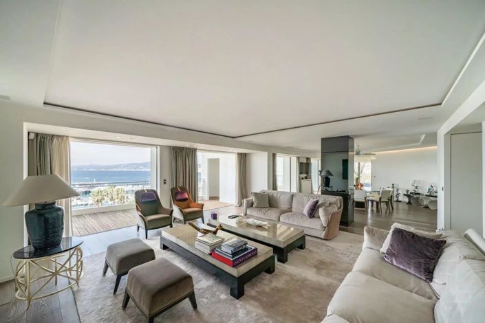 Image No.10-Propriété de 5 chambres à vendre à Cannes