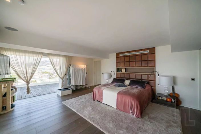 Image No.13-5 Bed Apartment for sale