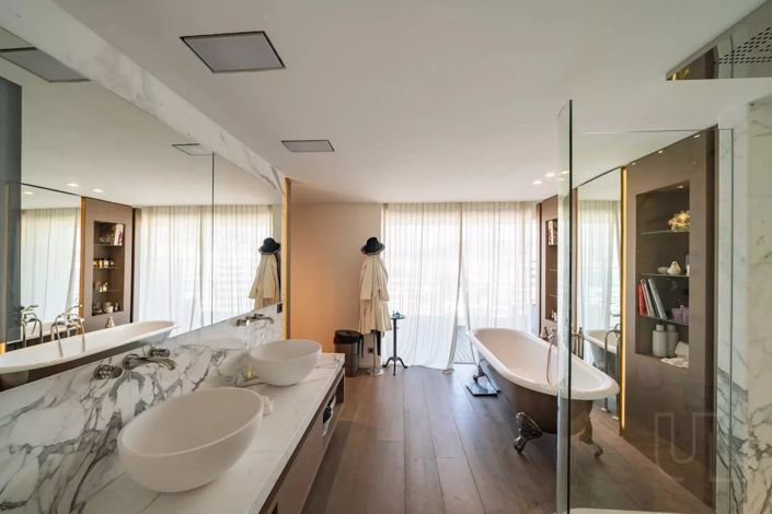 Image No.14-5 Bed Apartment for sale