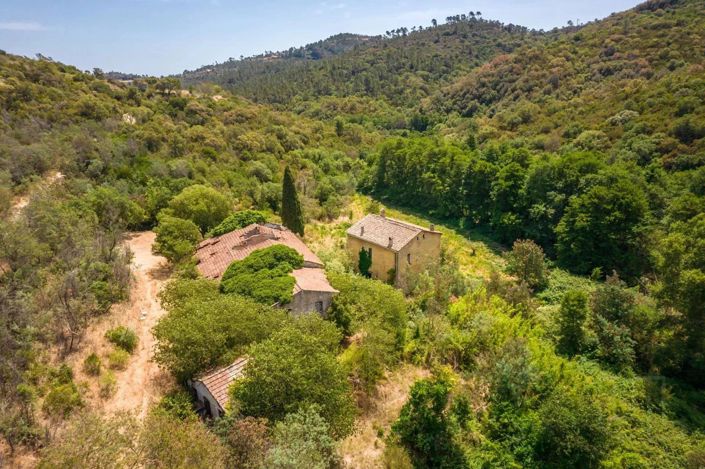 Image No.6-10 Bed House for sale