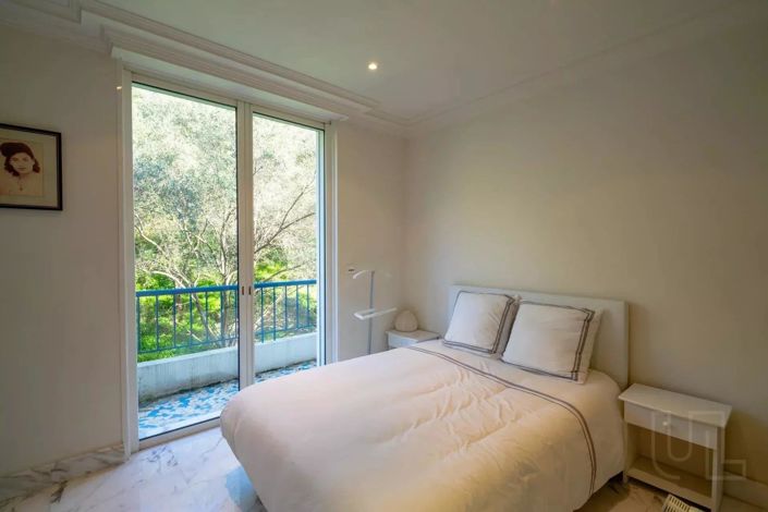 Image No.9-3 Bed Property for sale