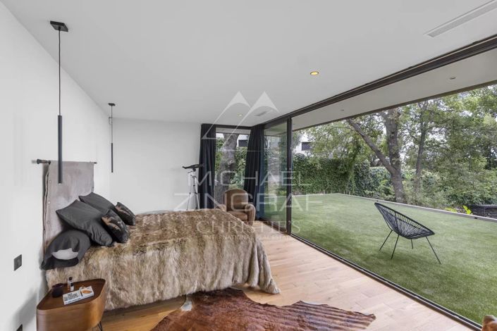 Image No.6-2 Bed House for sale