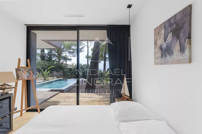 Image No.7-2 Bed House for sale