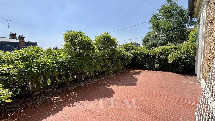 Image No.10-7 Bed House for sale