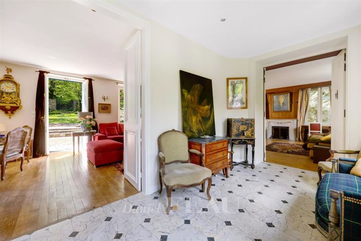 Image No.5-7 Bed House for sale