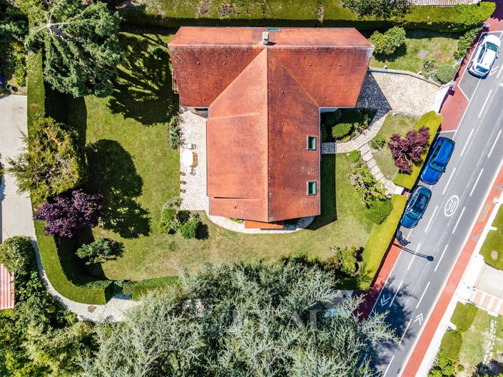 Image No.18-5 Bed House for sale