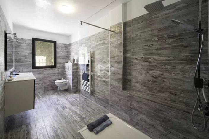 Image No.14-5 Bed House for sale