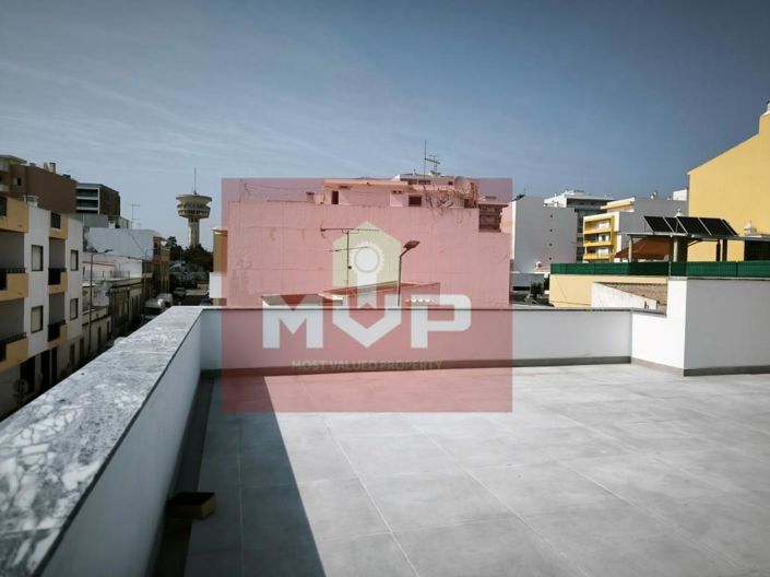 Image No.23-3 Bed House for sale