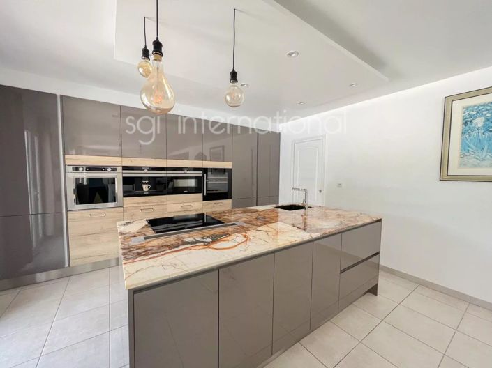 Image No.10-Maison de 5 chambres à vendre à Sainte-Maxime