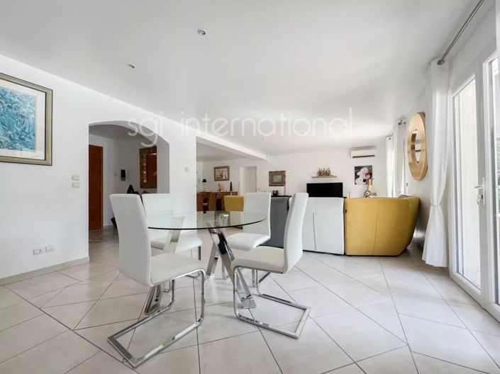 Image No.11-Maison de 5 chambres à vendre à Sainte-Maxime