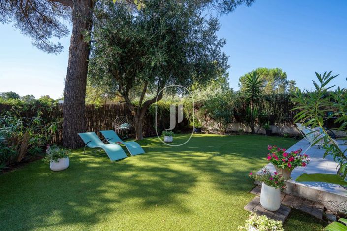 Image No.2-3 Bed House for sale