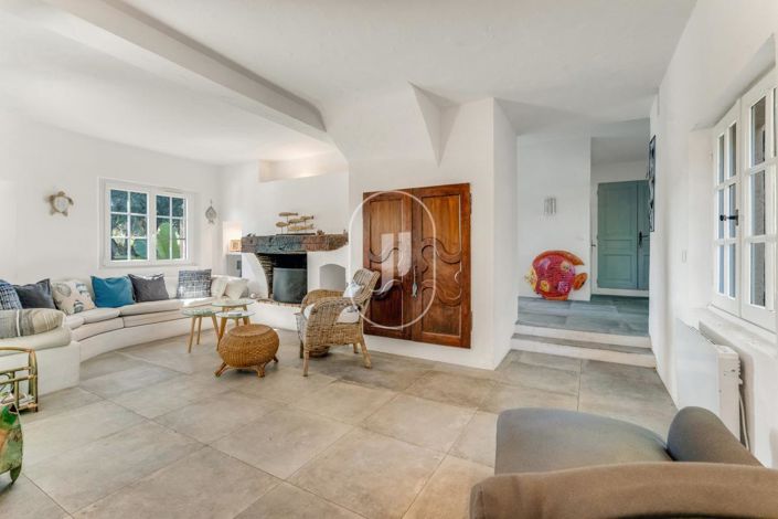 Image No.5-3 Bed House for sale