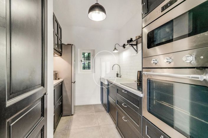 Image No.8-3 Bed House for sale