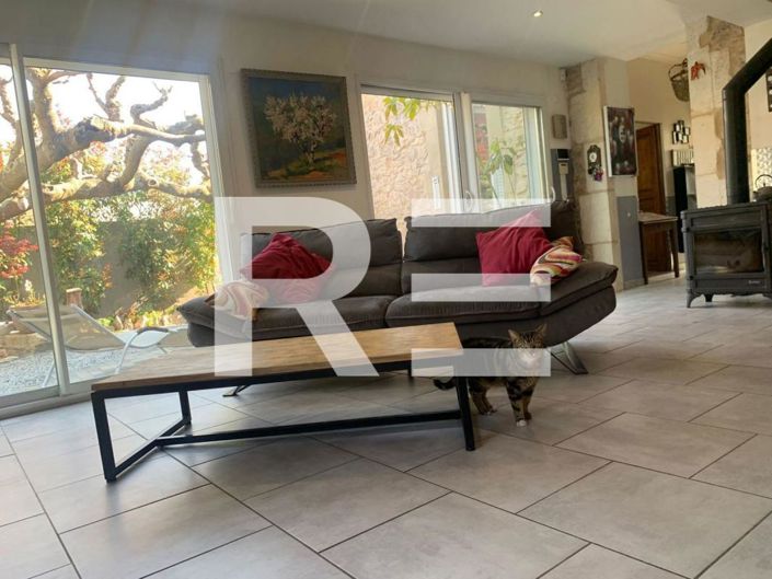 Image No.6-3 Bed House for sale