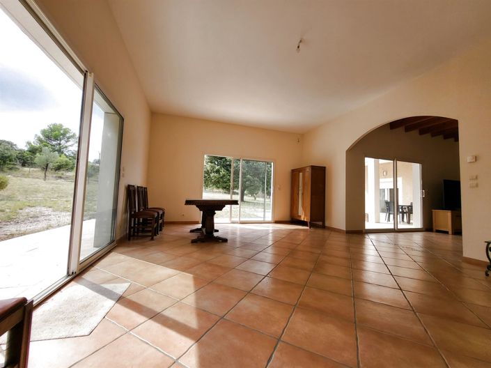 Image No.9-3 Bed House for sale