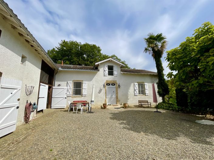 Image No.1-3 Bed House for sale