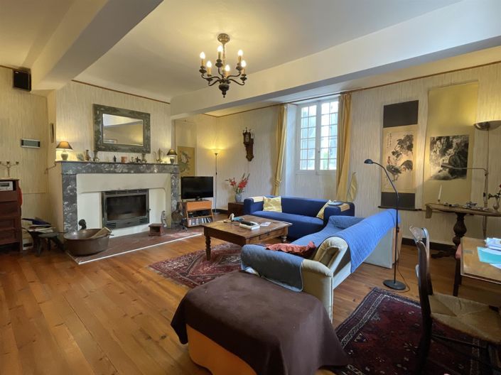 Image No.3-3 Bed House for sale