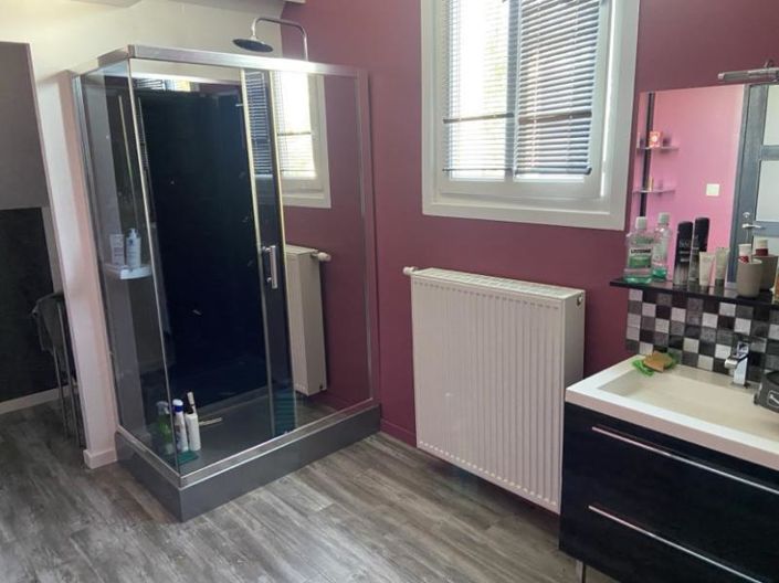 Image No.10-5 Bed House for sale