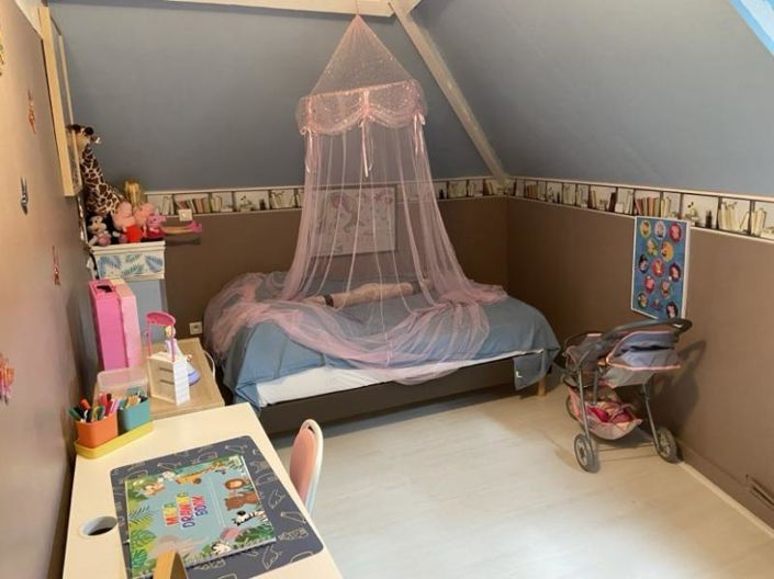 Image No.11-5 Bed House for sale