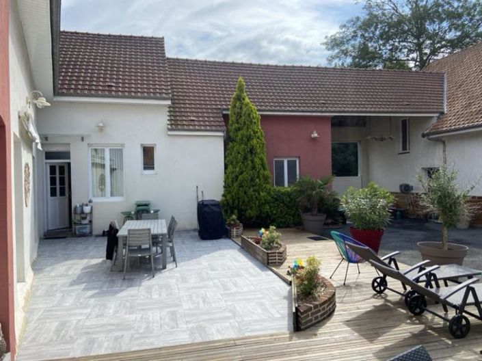 Image No.17-5 Bed House for sale