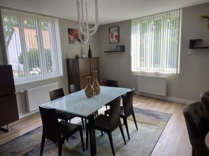 Image No.18-5 Bed House for sale