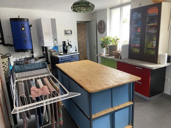 Image No.20-5 Bed House for sale