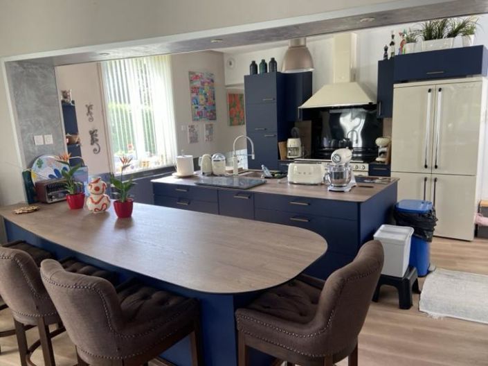 Image No.3-5 Bed House for sale