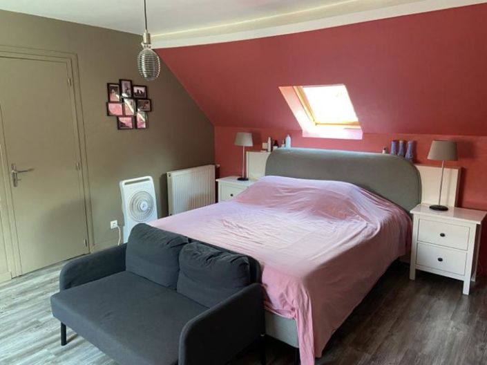 Image No.9-5 Bed House for sale