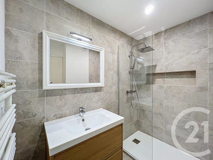 Image No.8-3 Bed Apartment for sale