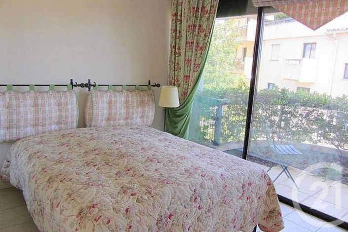 Image No.11-3 Bed Apartment for sale