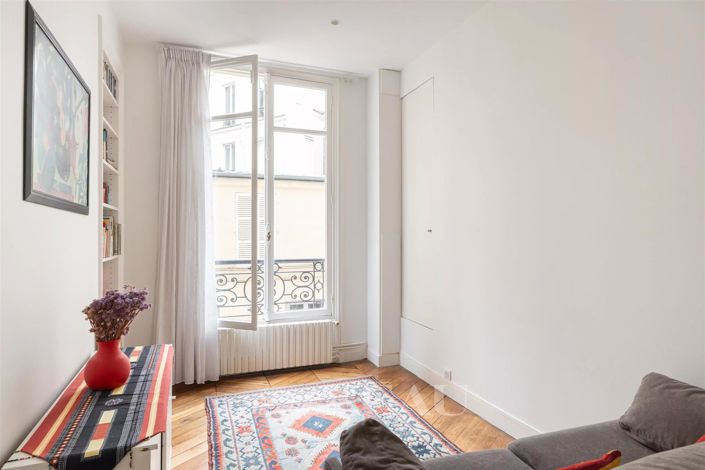 Image No.10-5 Bed Apartment for sale