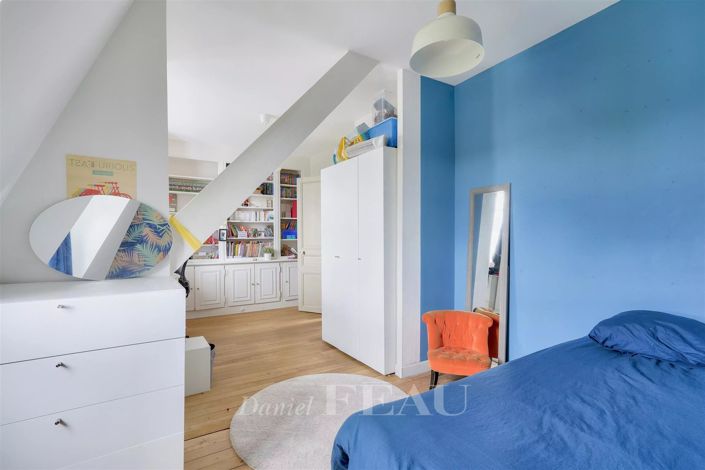 Image No.16-5 Bed House for sale