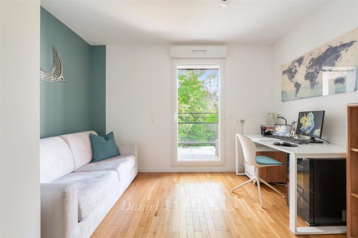 Image No.22-4 Bed Apartment for sale