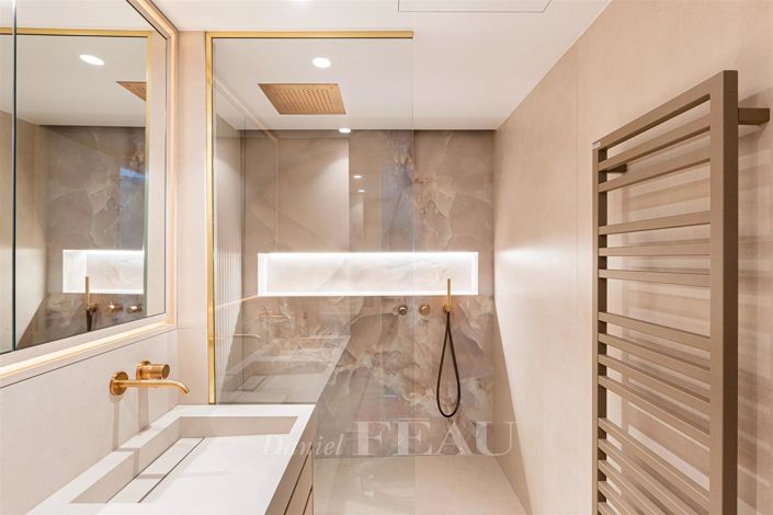 Image No.15-4 Bed House for sale