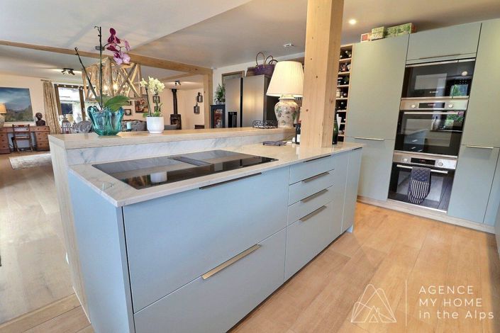 Image No.29-7 Bed Property for sale