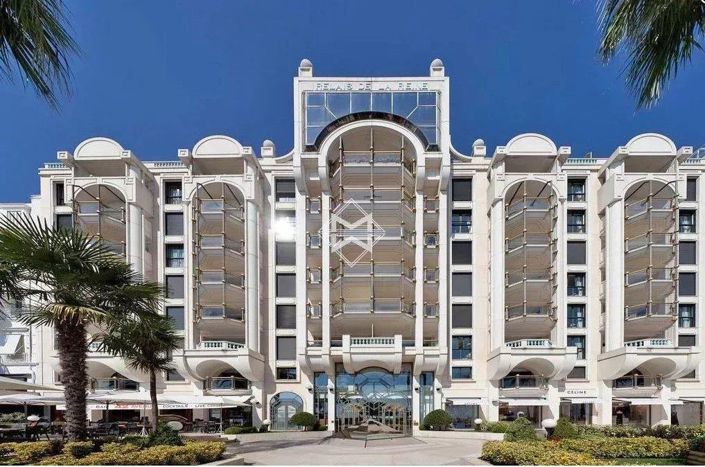 Image No.1-4 Bed Apartment for sale