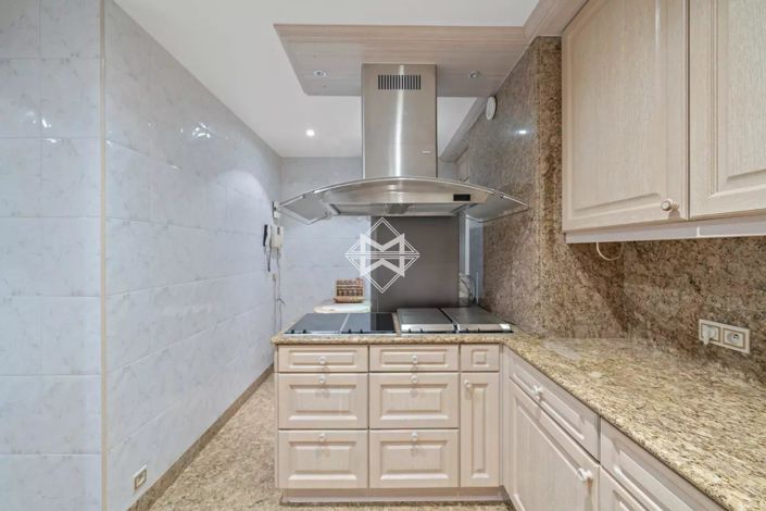 Image No.14-4 Bed Apartment for sale