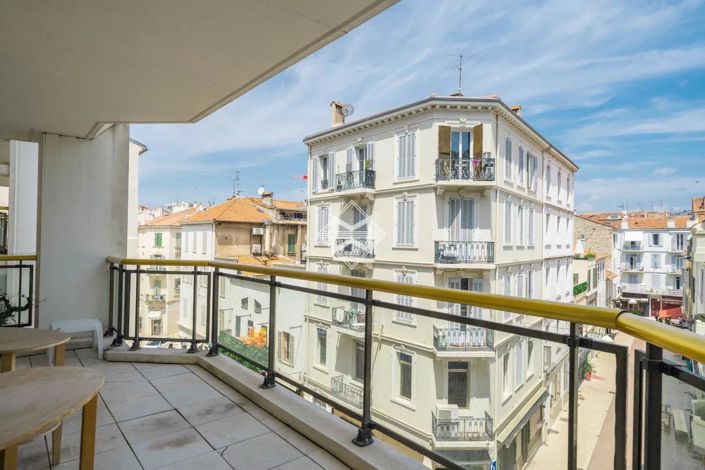 Image No.8-4 Bed Apartment for sale