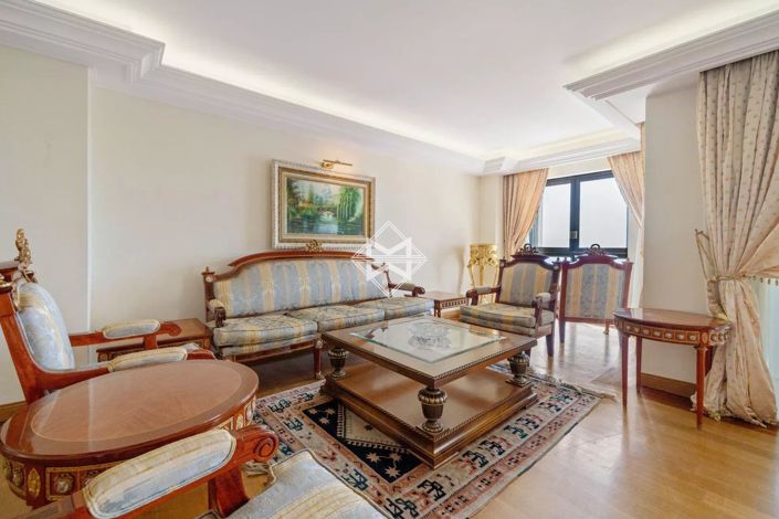 Image No.8-Apartment for sale