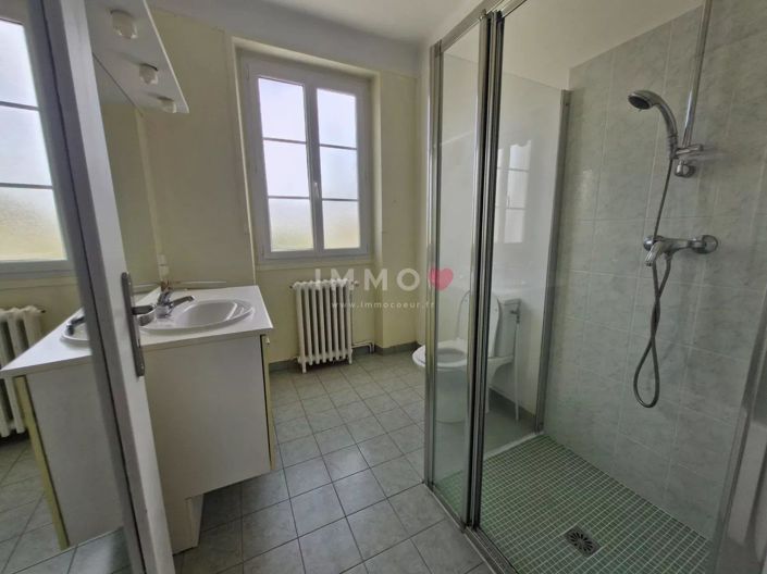 Image No.8-2 Bed House for sale