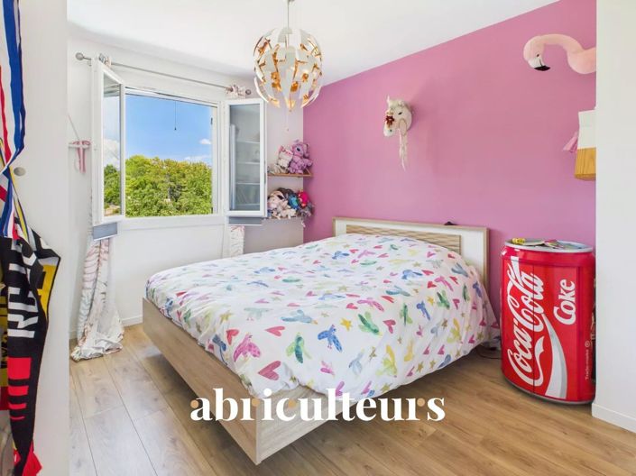 Image No.16-4 Bed House for sale