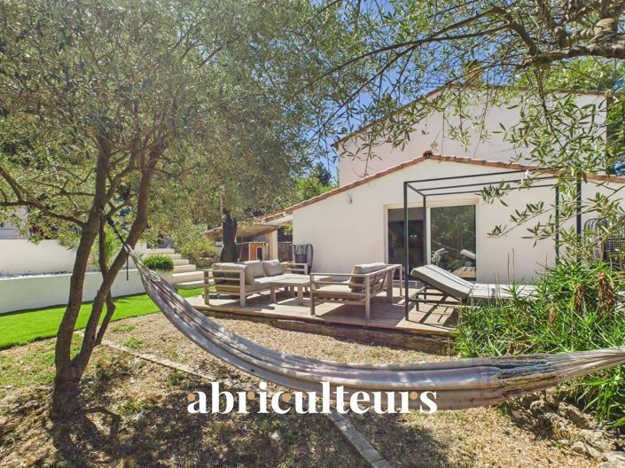 Image No.2-4 Bed House for sale