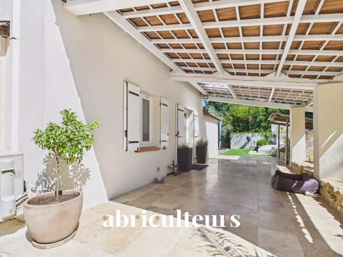 Image No.4-4 Bed House for sale