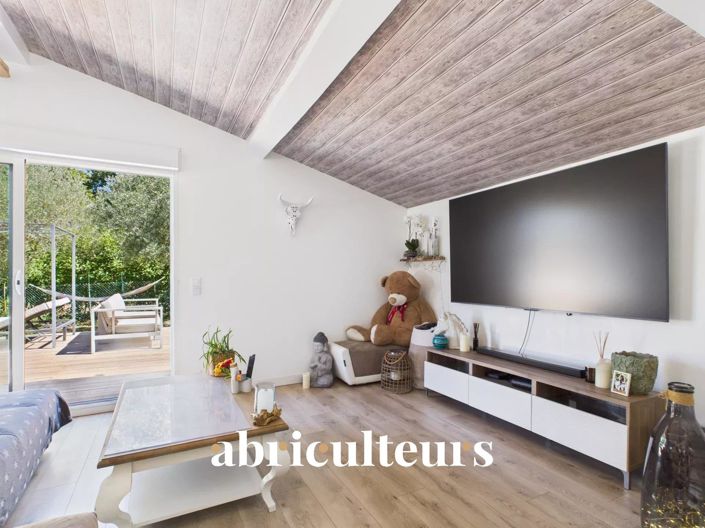 Image No.9-4 Bed House for sale