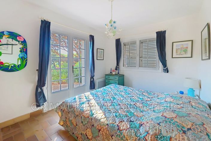 Image No.6-3 Bed House for sale