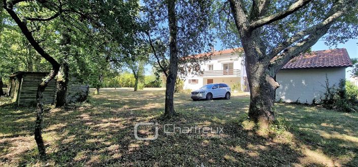 Image No.1-6 Bed House for sale