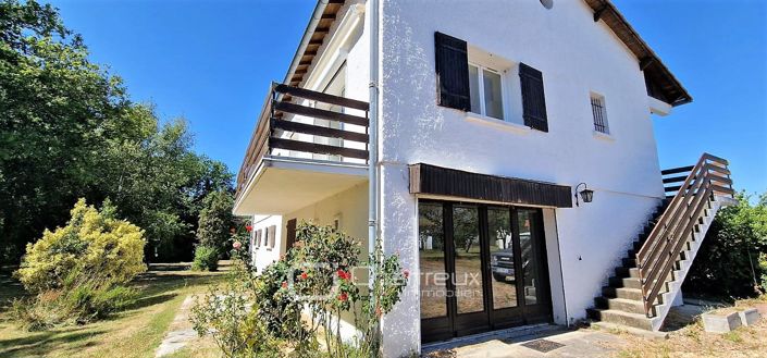 Image No.10-6 Bed House for sale