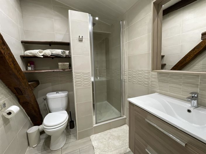 Image No.20-4 Bed House for sale