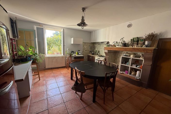 Image No.2-3 Bed House for sale