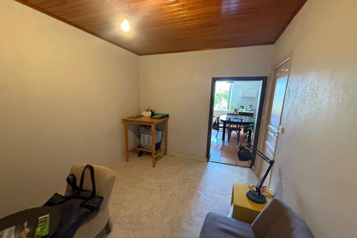 Image No.6-3 Bed House for sale